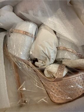 STUART WEITZMAN NIB Bedazzled Satin Platform Heels Nudistcurve Hollywood